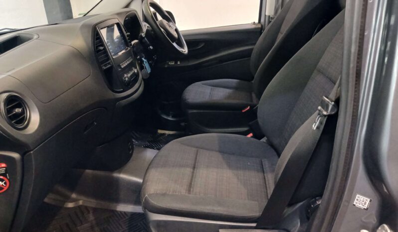 
								Mer-Benz Vito 116 2.2 CDI Tour full									